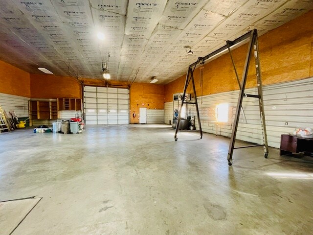 More Photos Of 475 Western Dr, Sikeston Flex For Sale