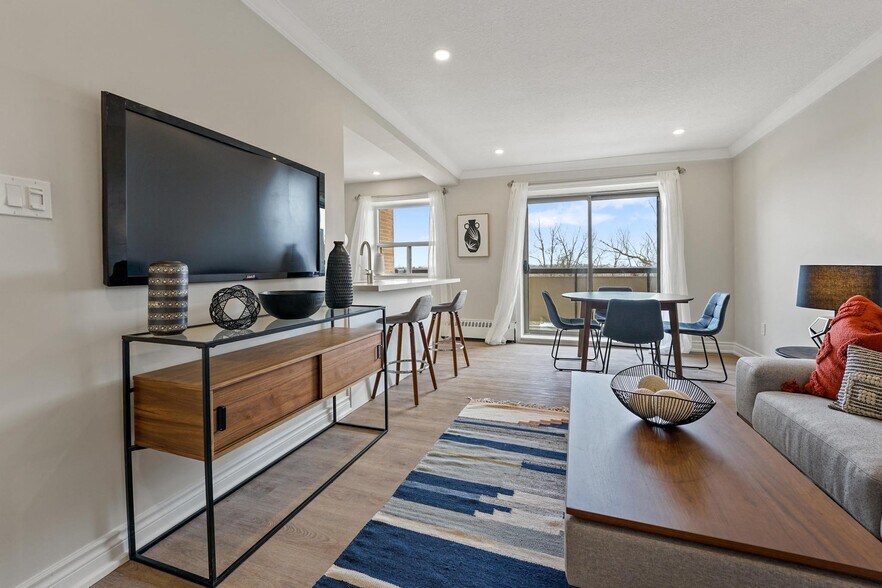 More Photos Of 143 Main St, Dartmouth Apartments For Sale