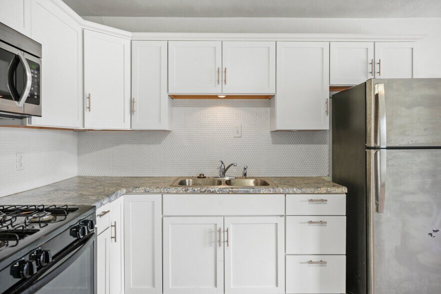 More Photos Of 516 S Park St, Madison Apartments For Sale