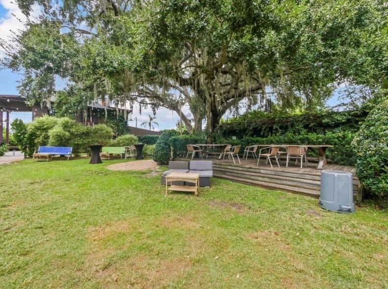 More Photos Of 4421 Edgewater Dr, Orlando Freestanding For Sale