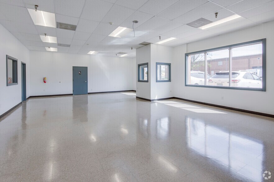 More Photos Of 9100-9136 E Hampton Dr, Capitol Heights Unknown For Lease