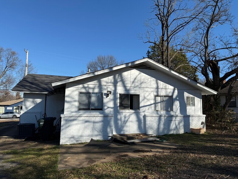 More Photos Of 4947 William Arnold Rd, Memphis Freestanding For Sale