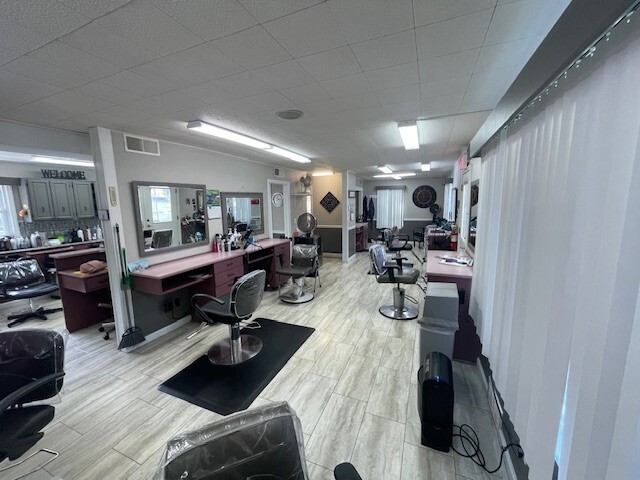 Primary Photo Of 9529 Pflumm Rd, Lenexa General Retail For Sale