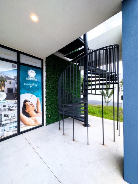 More Photos Of 12272 US Highway 98 W, Miramar Beach Office For Sale