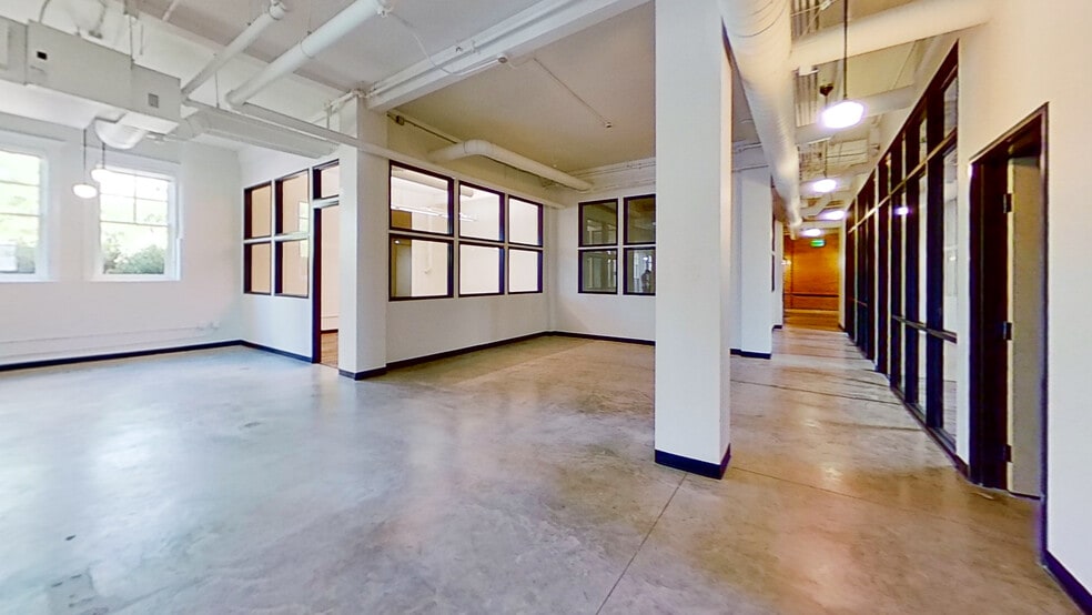More Photos Of 2218 Bryan St, Dallas Office For Lease