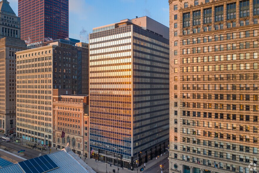 More Photos Of 77 E Adams St, Chicago Office For Lease