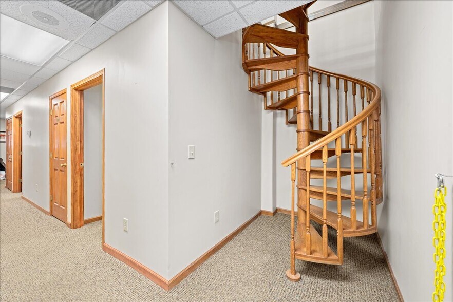 More Photos Of 303 E Main St, Pickens General Retail For Sale