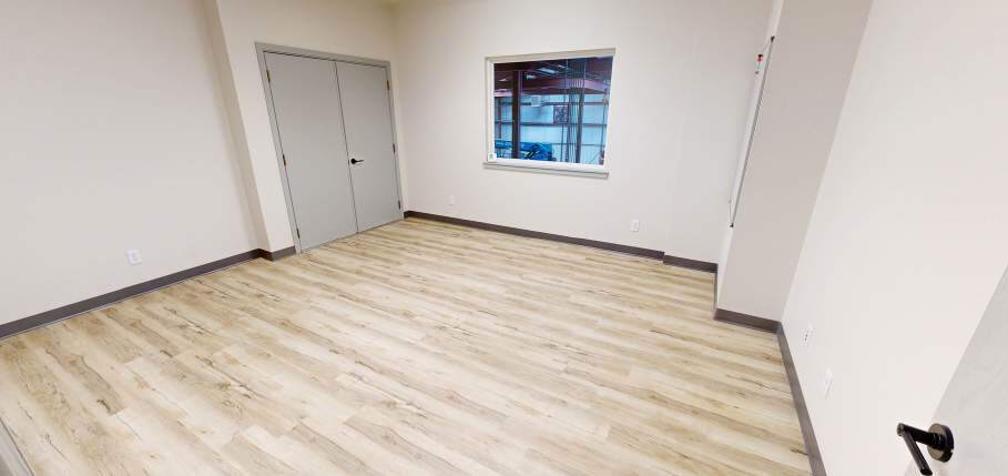 More Photos Of 1457A E Robinson Ave, Springdale Warehouse For Lease