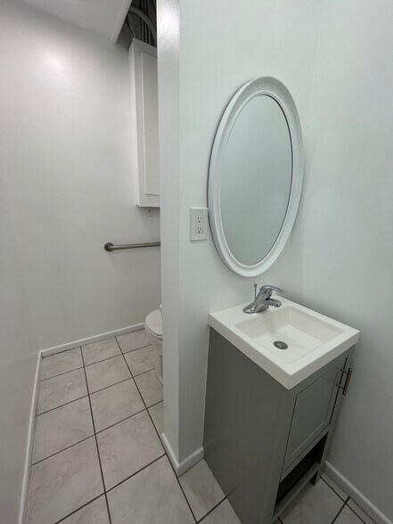 More Photos Of 1058-1060 E Las Tunas Dr, San Gabriel Storefront Retail Office For Sale