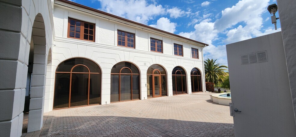 More Photos Of 13515 Bell Tower Dr, Fort Myers Medical For Lease