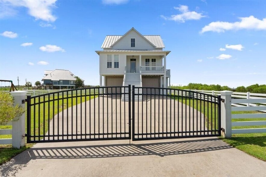 More Photos Of 3831 Lake Breeze Rd, Lake Charles Flex For Sale