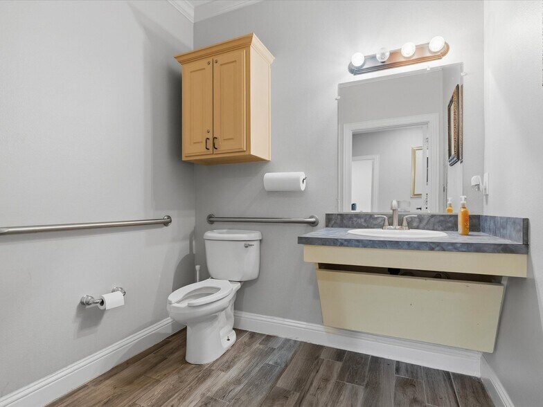 More Photos Of 2840 Keller Springs Rd, Carrollton Medical For Sale