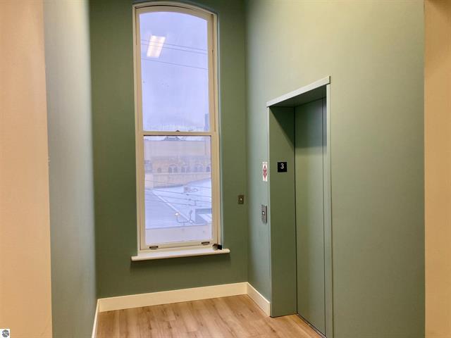 More Photos Of 148 E Front St, Traverse City Storefront Retail Office For Lease