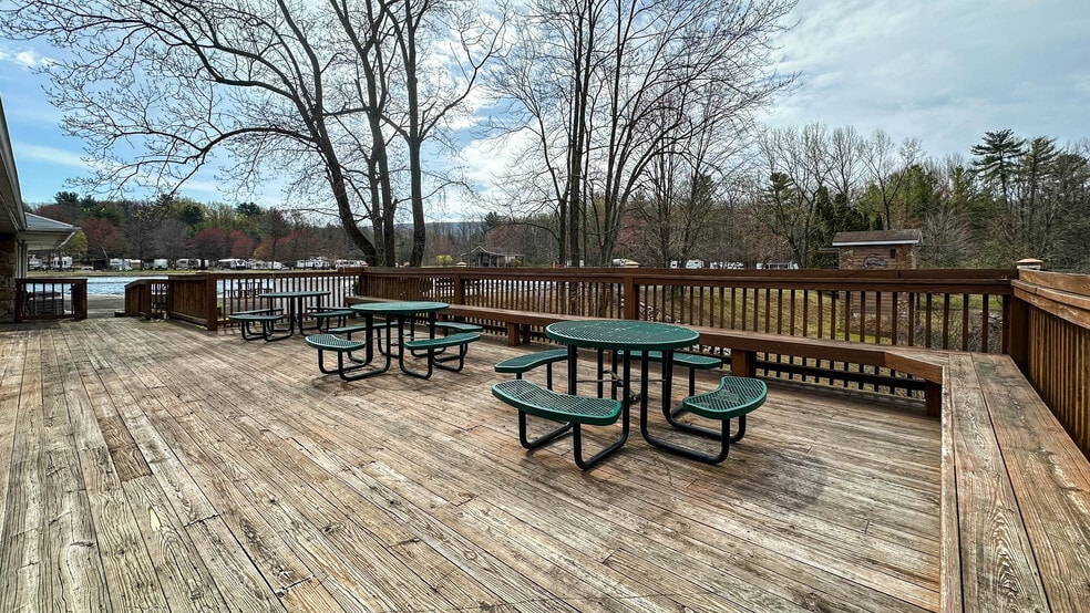 More Photos Of 63 Blue Mountain rd, Schuylkill Haven Trailer Camper Park For Sale