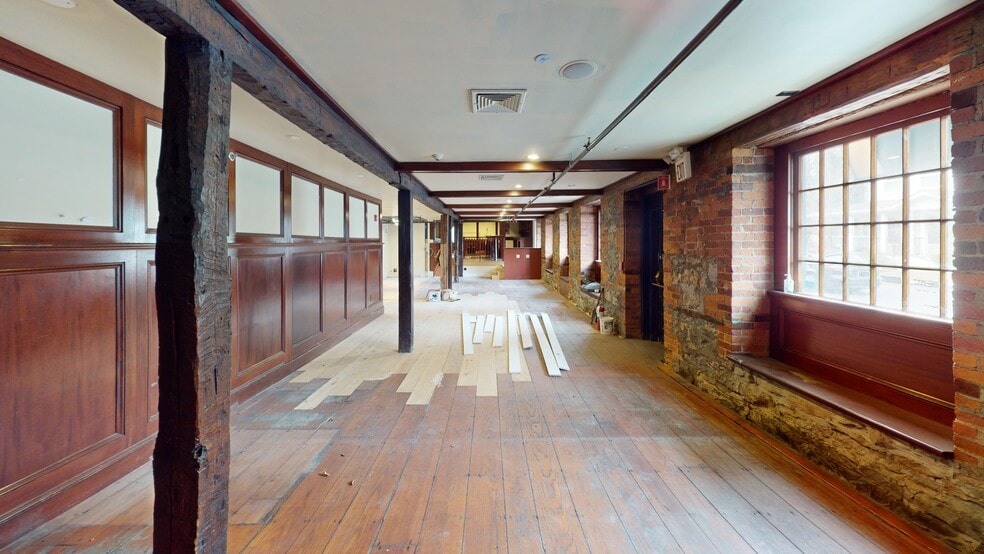 More Photos Of 16 N Chestnut St, New Paltz Freestanding For Lease