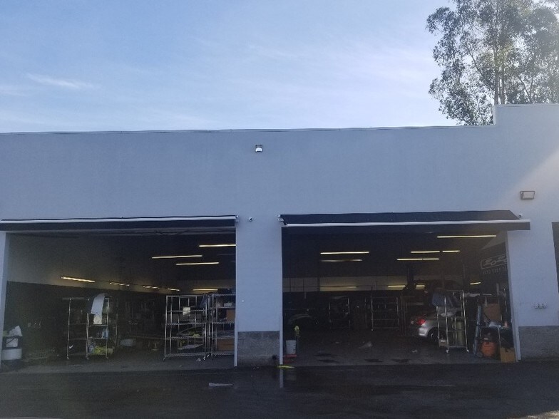 More Photos Of 19116-19130 E Walnut Dr N, Rowland Heights Auto Repair For Lease