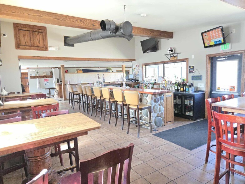 More Photos Of 1702 Ford St, Ogdensburg Specialty For Sale