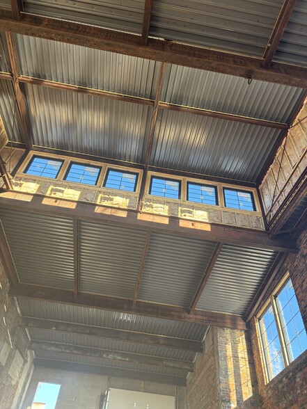 More Photos Of 277 Dubois St, Detroit General Retail For Sale