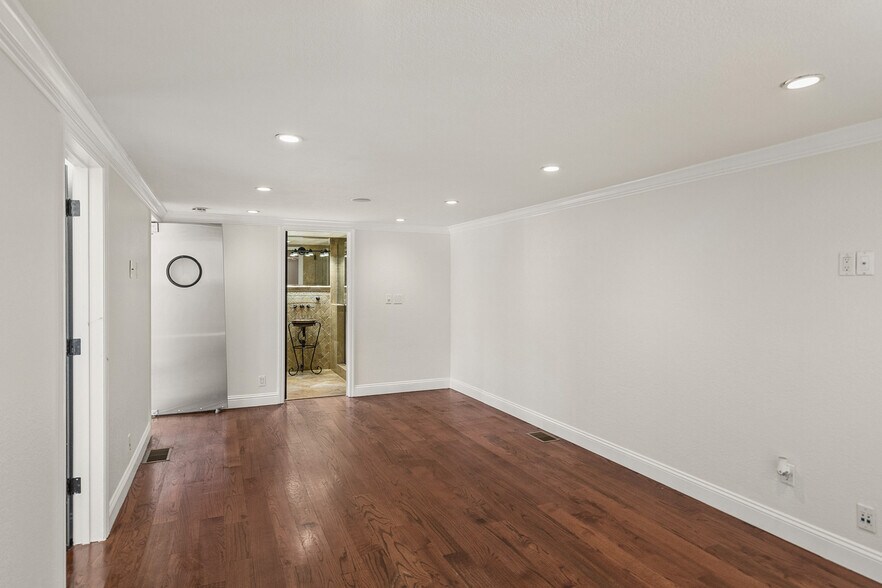 More Photos Of 76 Sunol St, San Jose Warehouse For Sale