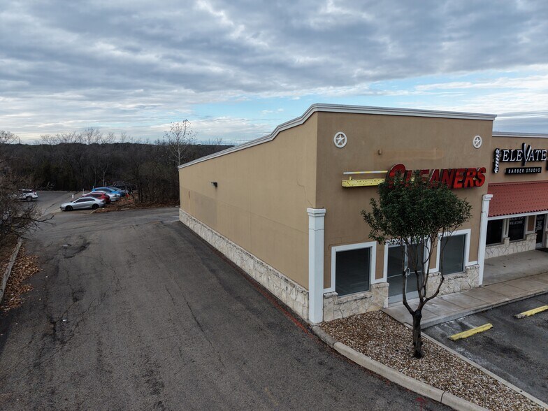 More Photos Of 9262 Culebra Rd, San Antonio Storefront Retail Office For Lease