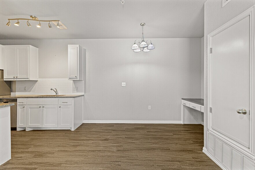 More Photos Of 1407 Sidney Baker St, Kerrville Apartments For Sale