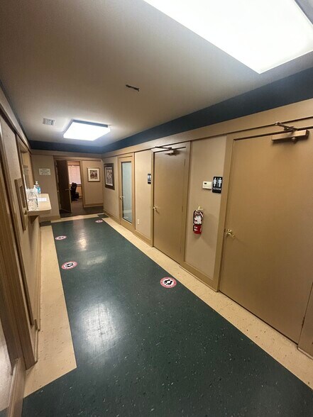 More Photos Of 27 Memorial Medical Dr, Greenville Medical For Sale