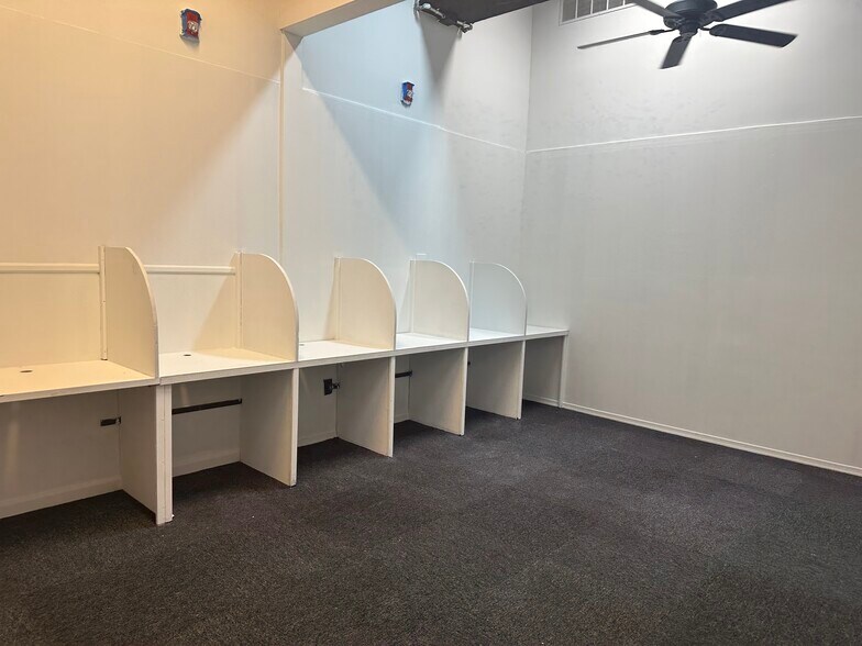 More Photos Of 5534-5546 Pulaski Ave, Philadelphia Office For Lease