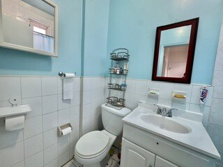 More Photos Of 14920 41st Ave, Flushing Storefront For Sale
