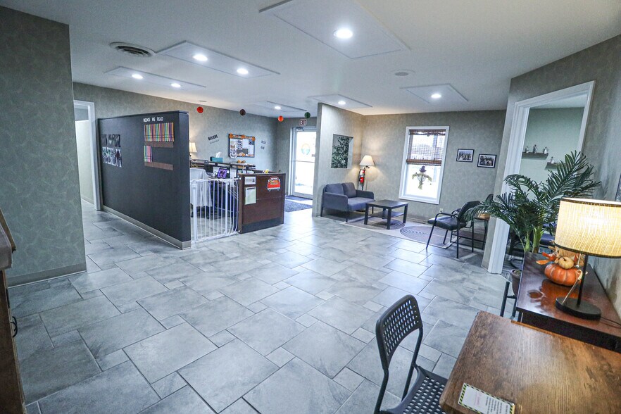 More Photos Of 4121 S Franklin St, Michigan City Office For Sale