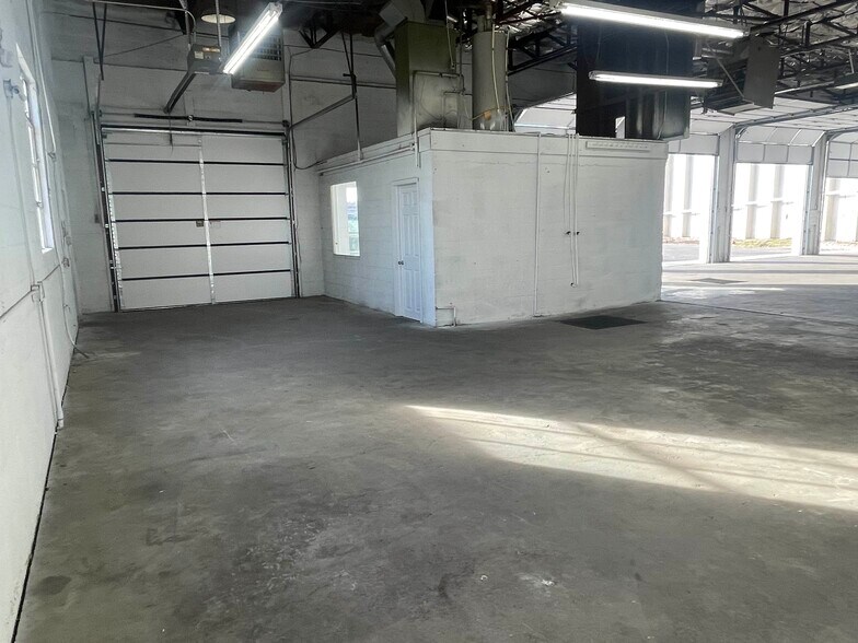 More Photos Of 1990 Wall Ave, Ogden Warehouse For Lease