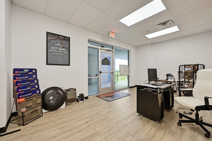 More Photos Of 2050 Double Creek Dr, Round Rock Medical For Lease