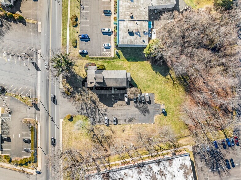 More Photos Of 300 W Trenton Ave, Morrisville Office For Sale
