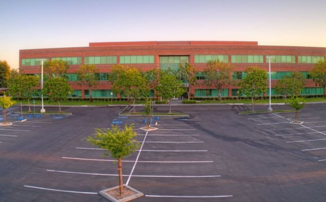 Primary Photo Of 10000 Stockdale Hwy, Bakersfield Office For Lease