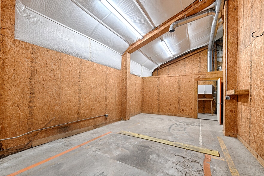 More Photos Of 1250 S State Highway 205, Rockwall Warehouse For Sale