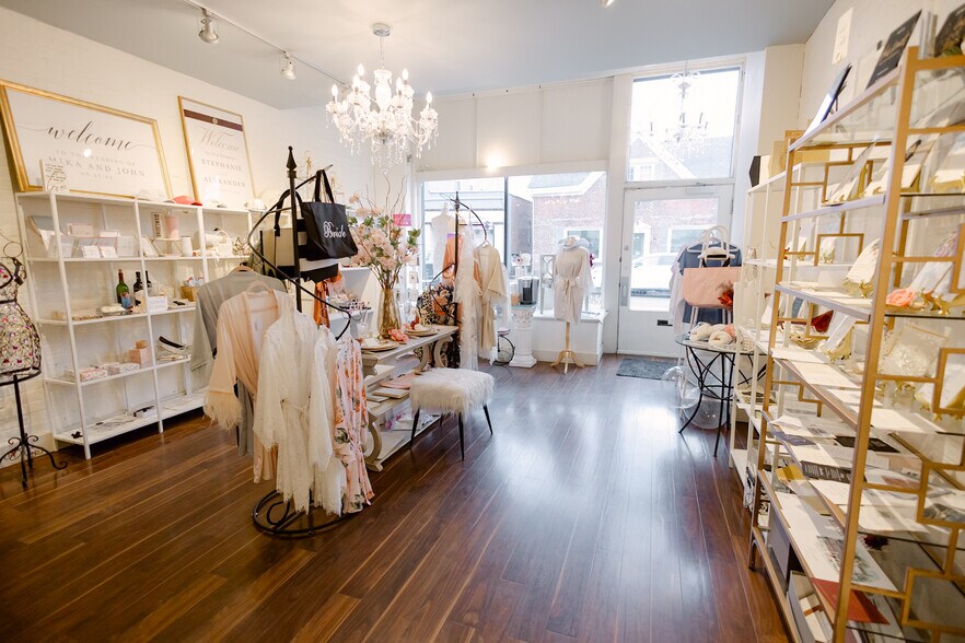 More Photos Of 118-120 W Benson St, Cincinnati Apartments For Lease