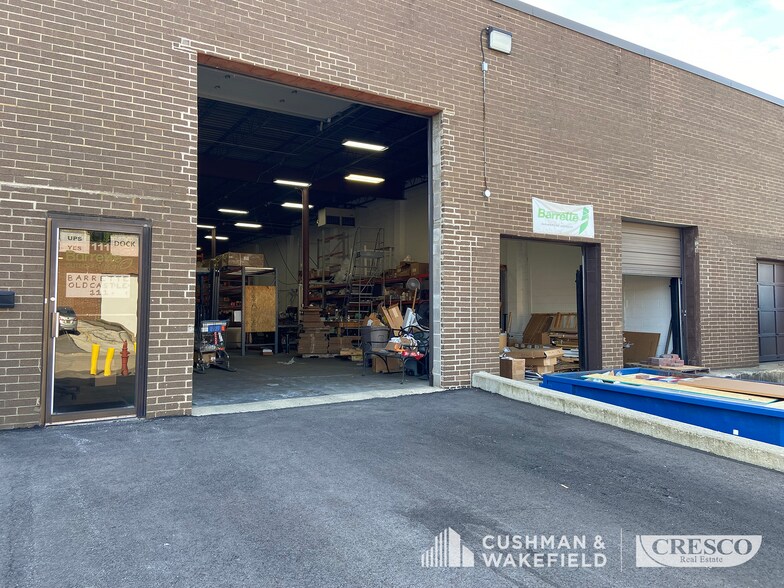 More Photos Of 6519-6565 Eastland Rd, Brook Park Warehouse For Lease