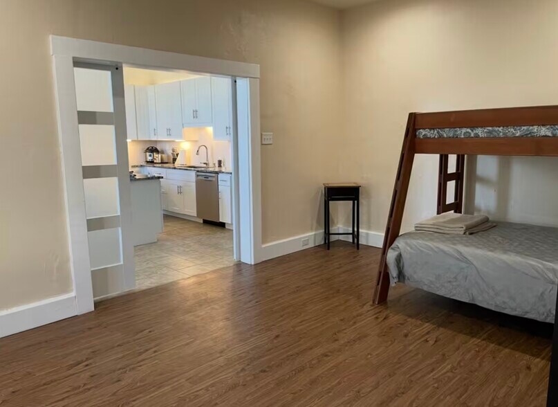 More Photos Of 88 N Main St, Washington Storefront Retail Residential For Sale