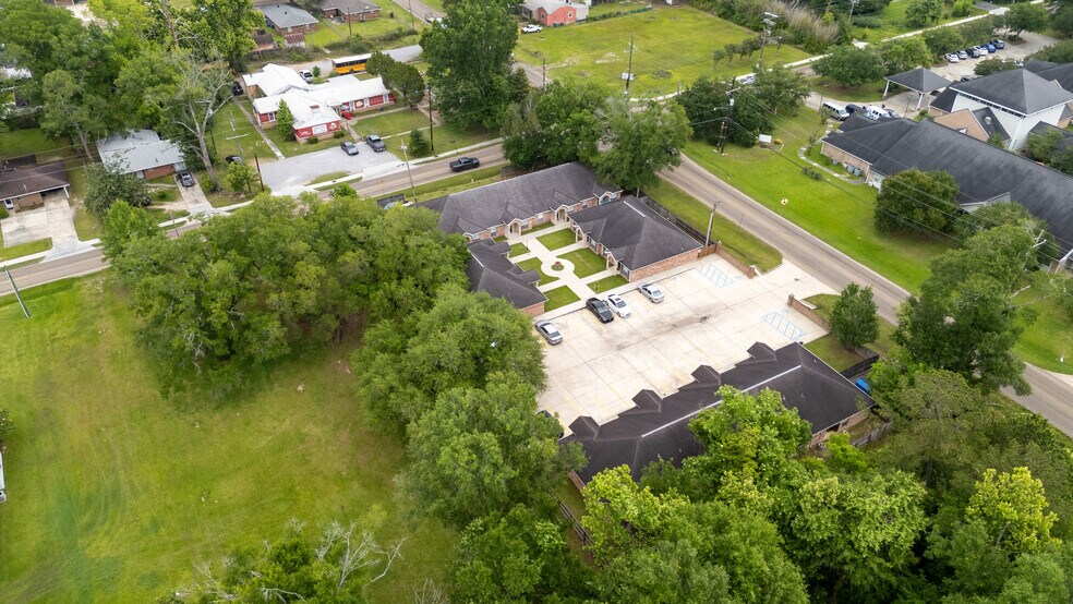 More Photos Of 1300 S Range Rd, Hammond Apartments For Sale