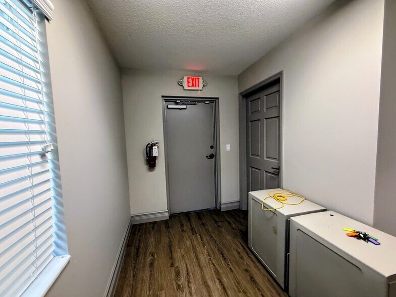More Photos Of 1034 16th St N, Saint Petersburg Medical For Lease