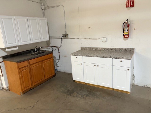 More Photos Of 20-24 Mark Dr, San Rafael Manufacturing For Lease