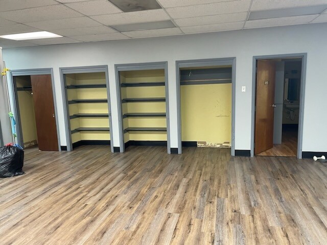 More Photos Of 876-878 Hillcrest Rd, Mobile Industrial For Sale