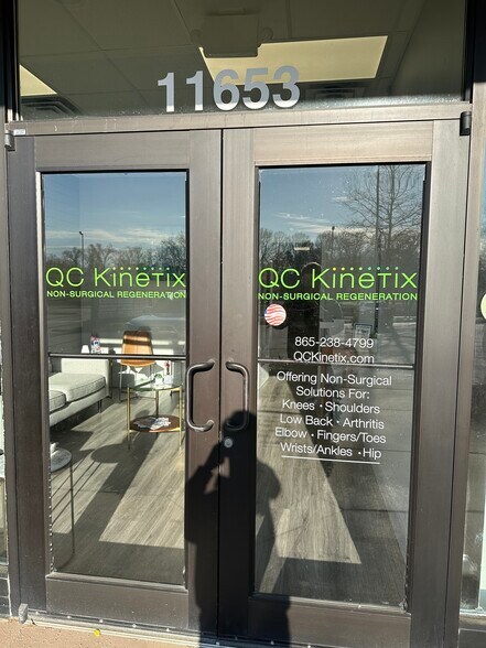 More Photos Of 11651-11657 Parkside Dr, Knoxville Freestanding For Lease