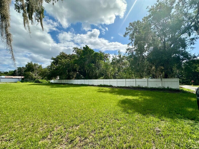More Photos Of 000 Summit Street, Crescent City Land For Sale