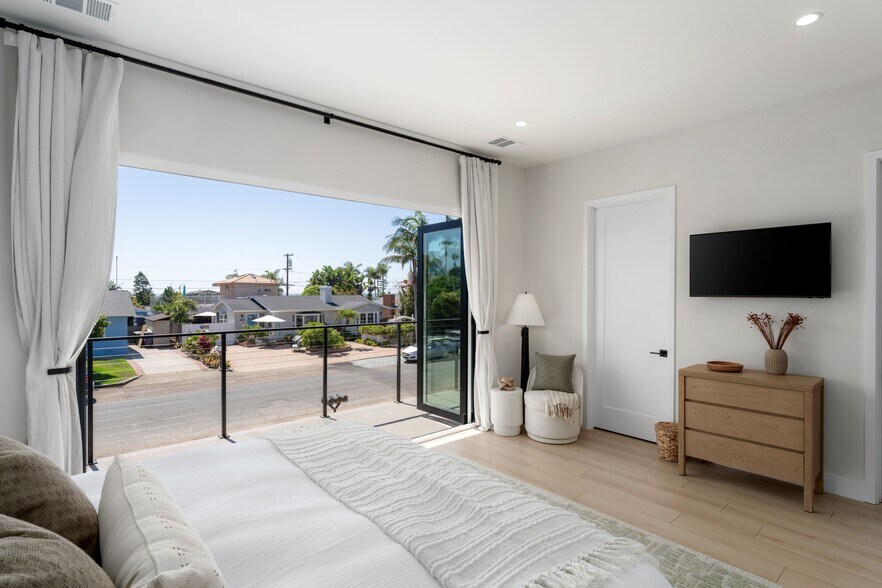 More Photos Of 5140 Los Robles Dr, Carlsbad Multifamily For Sale