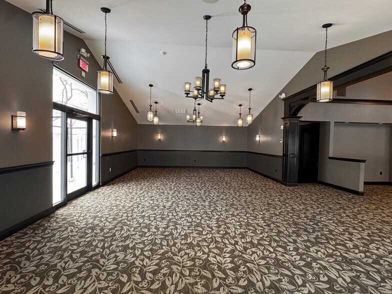 More Photos Of 6011 Main St, Buffalo Freestanding For Sale