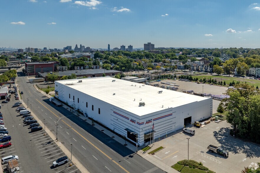 More Photos Of 11-41 Sussex Ave, East Orange Warehouse For Lease