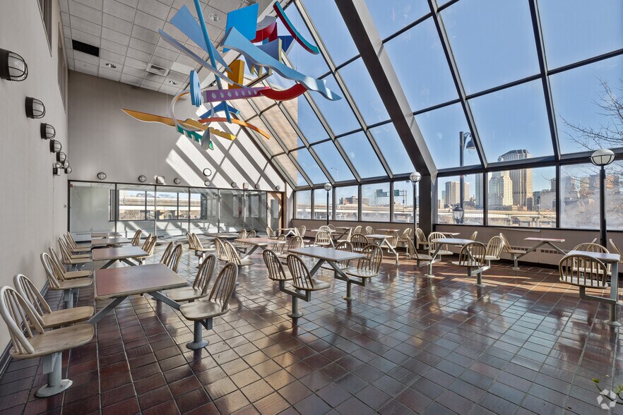 More Photos Of 285 Broad St, Hartford Office For Sale