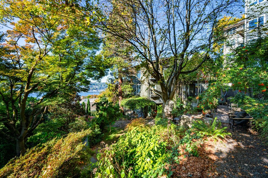 More Photos Of 814 E Howe St, Seattle Apartments For Sale