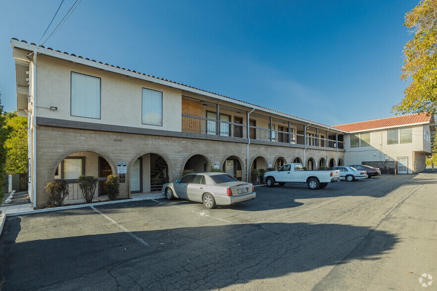 More Photos Of 4748 Engle Rd, Carmichael Apartments For Sale