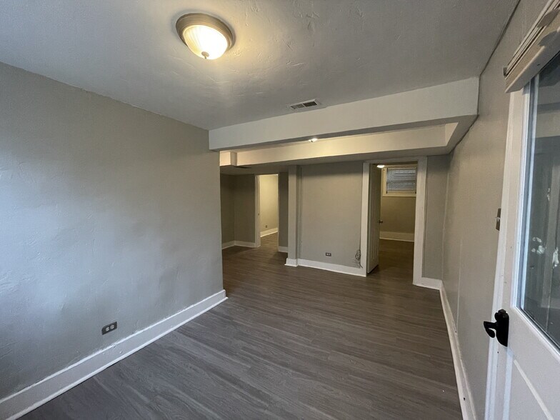 More Photos Of 146 N Logan St, Denver Specialty For Sale